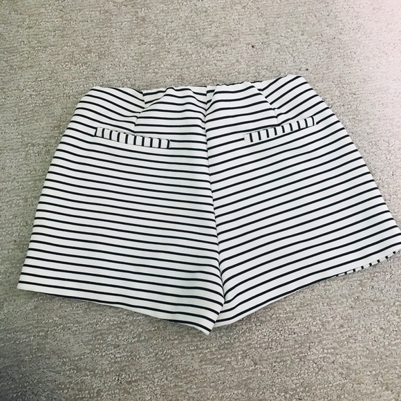 Black & white Stripe Shorts - Picture 3 of 3